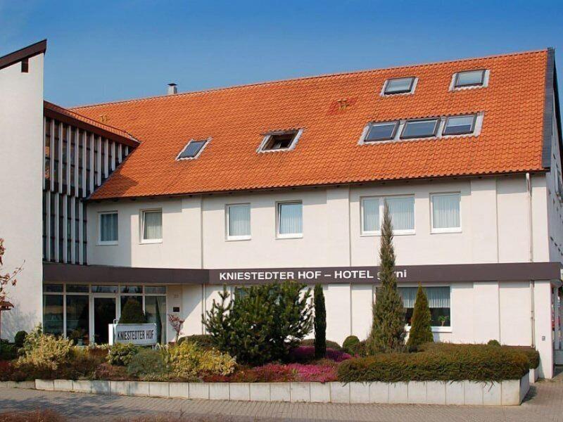 Kniestedter Hof - Genel