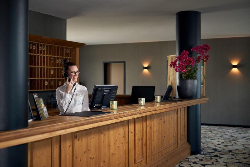 Van der Valk Hotel Hamburg-Wittenburg - Lobi