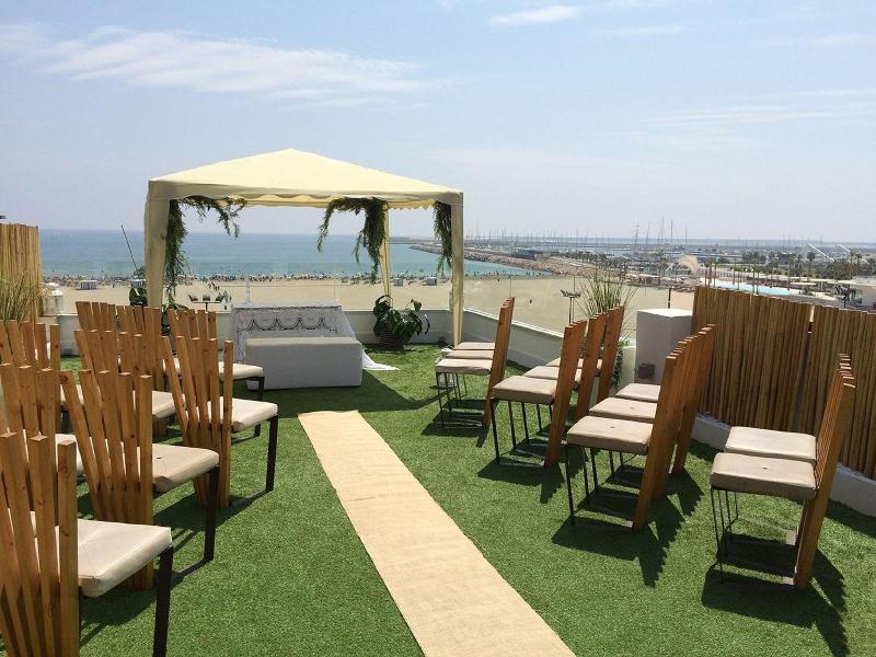 Gabbana Beach - Genel