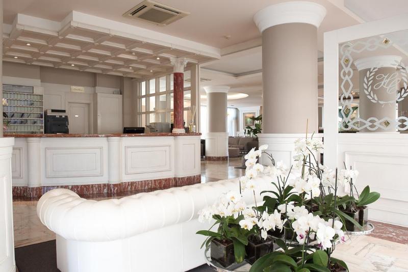Hotel Cambridge - Lobi