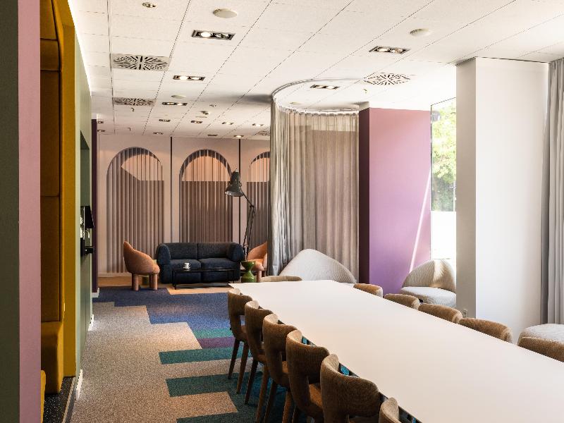 The Rilano Munich,Trademark Collection by Wyndham - Toplantı