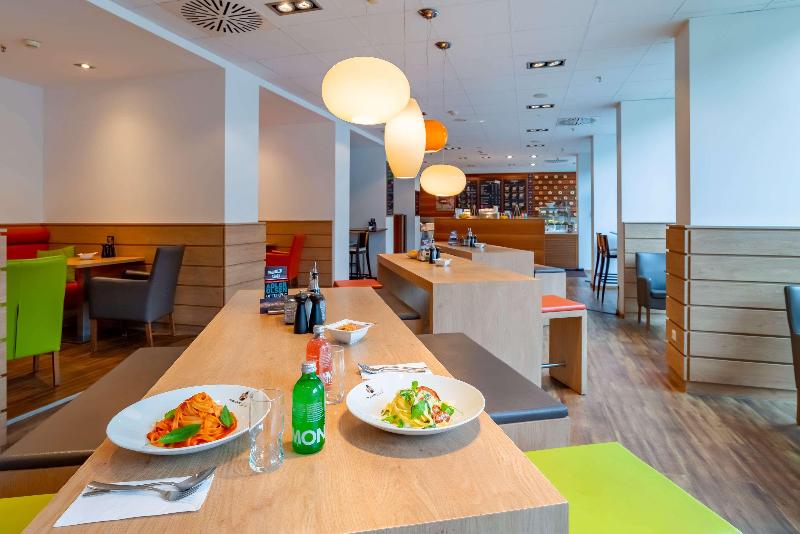 The Rilano Munich,Trademark Collection by Wyndham - Restoran