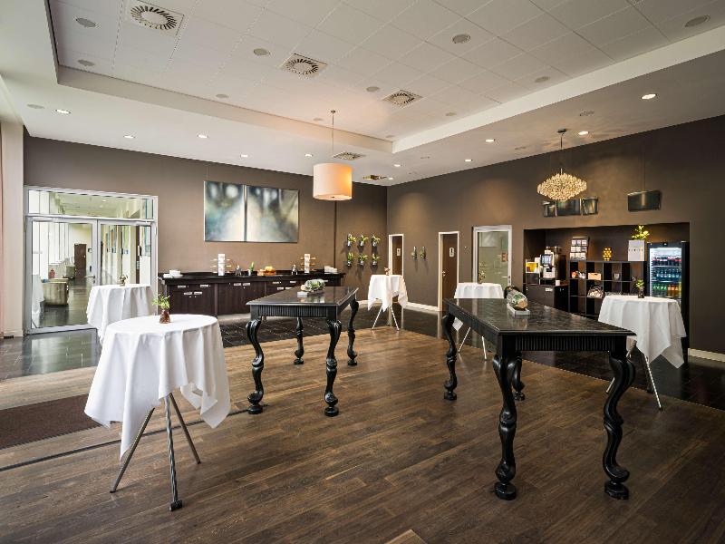 The Rilano Munich,Trademark Collection by Wyndham - Restoran