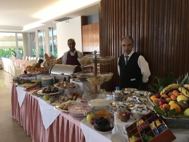 Beau Rivage Pineta - Restoran