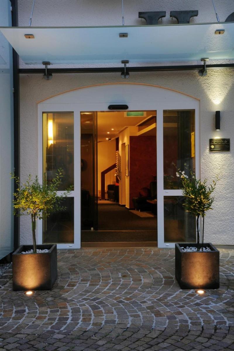 Hotel Goldener Knopf - Genel