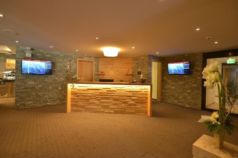 Alpenhotel Fleurs de Zermatt - Lobi