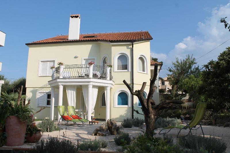 Villa Mandolina Apartments - Genel