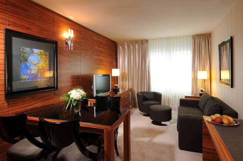 Maritim Hotel München - Oda