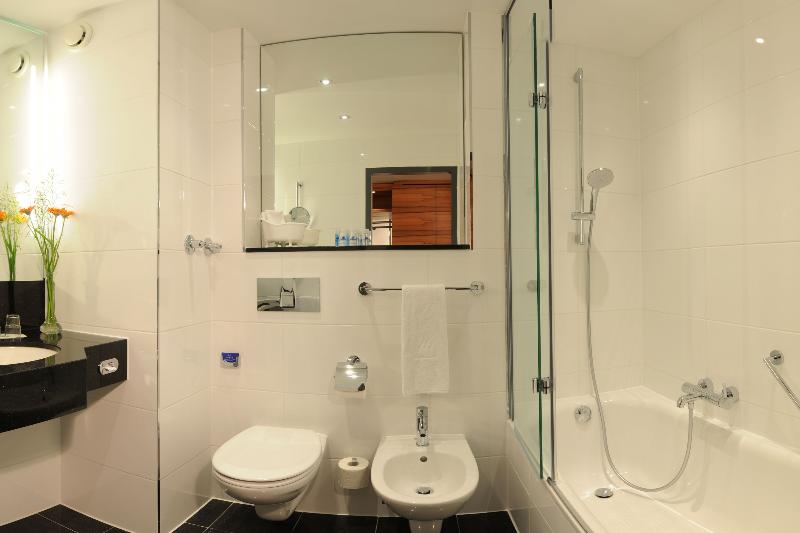 Maritim Hotel München - Oda