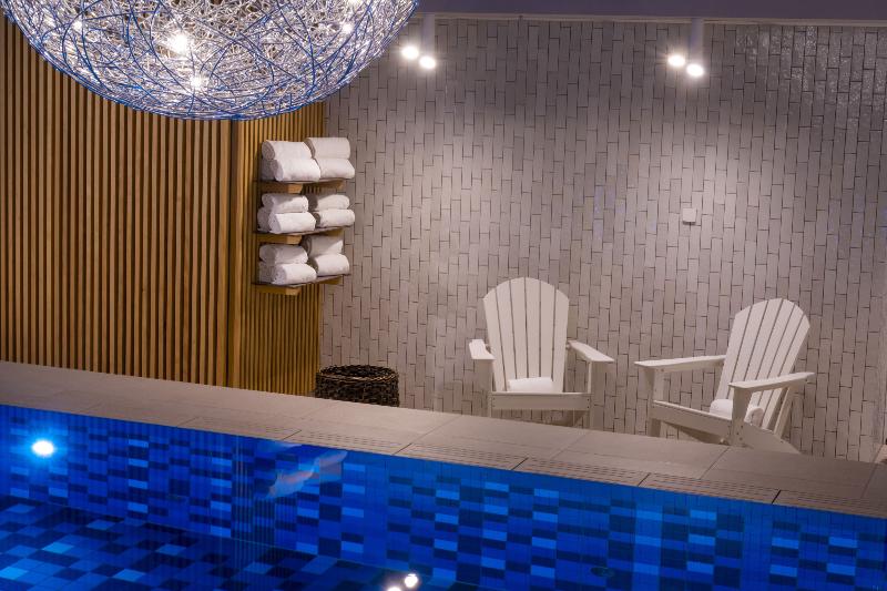 Maritim Hotel München - Havuz