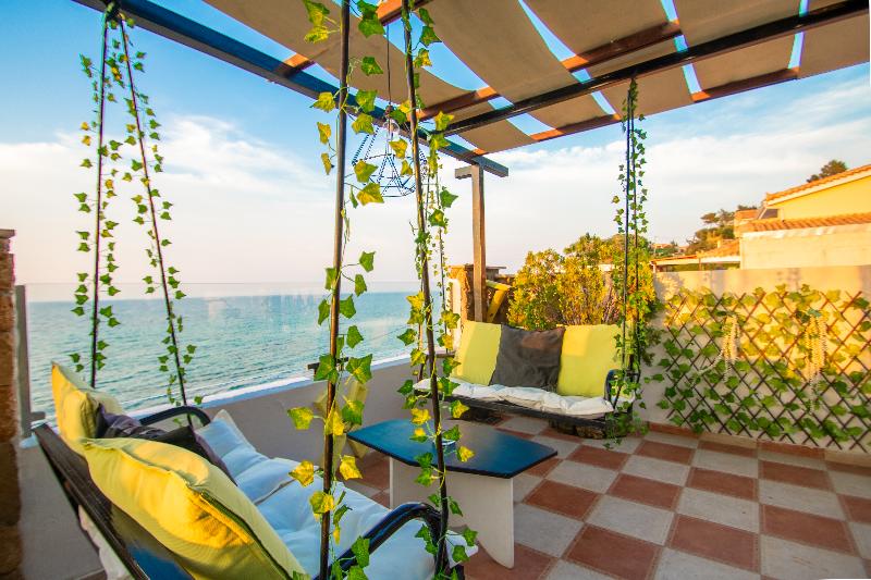 Agoulos Beach Hotel - Bar