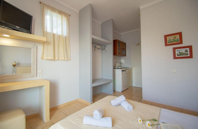Agoulos Beach Hotel - Oda