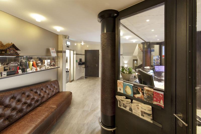 Alexander Guesthouse - Lobi