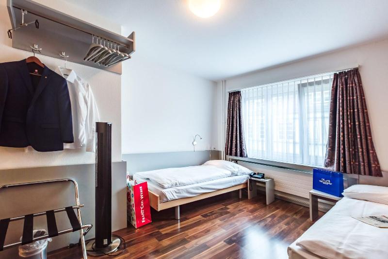 Alexander Guesthouse - Oda