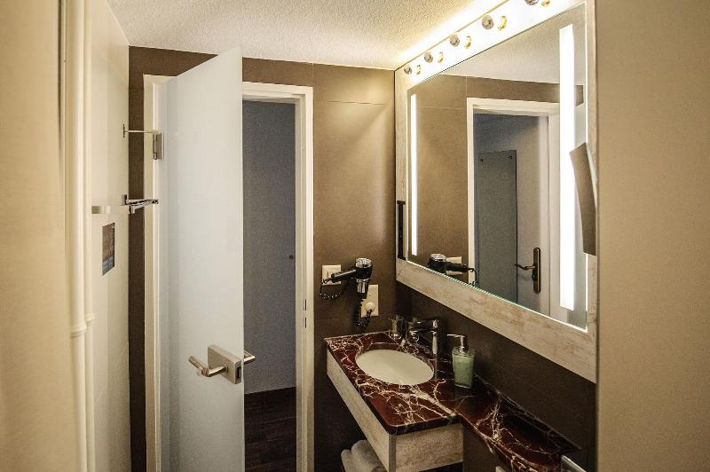 Alexander Guesthouse - Oda