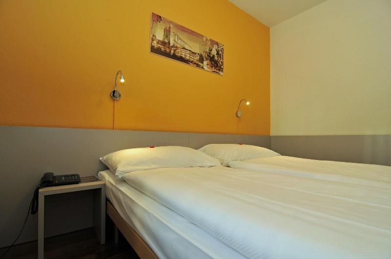 Alexander Guesthouse - Oda