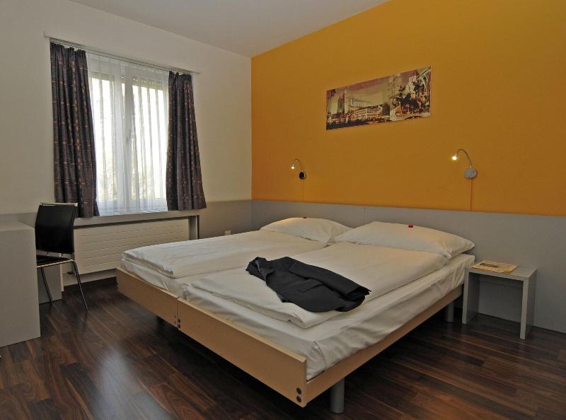 Alexander Guesthouse - Oda