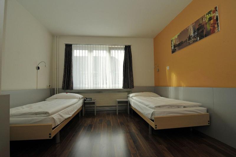 Alexander Guesthouse - Oda