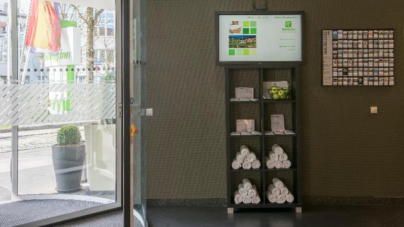 Holiday Inn Munich - Unterhaching - Lobi