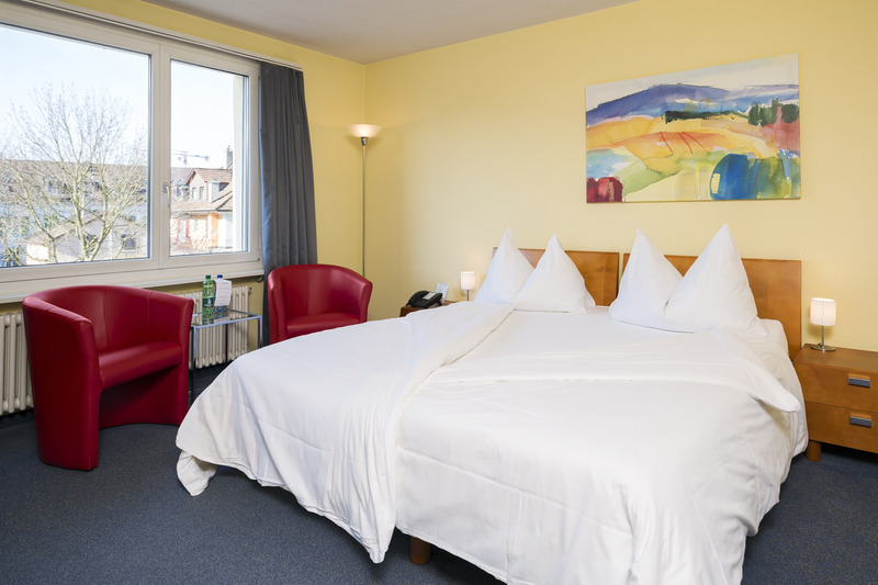 Hotel Bären Suhr - Oda