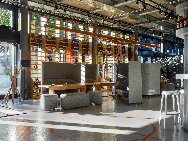 25hours Hotel Zurich West - Lobi