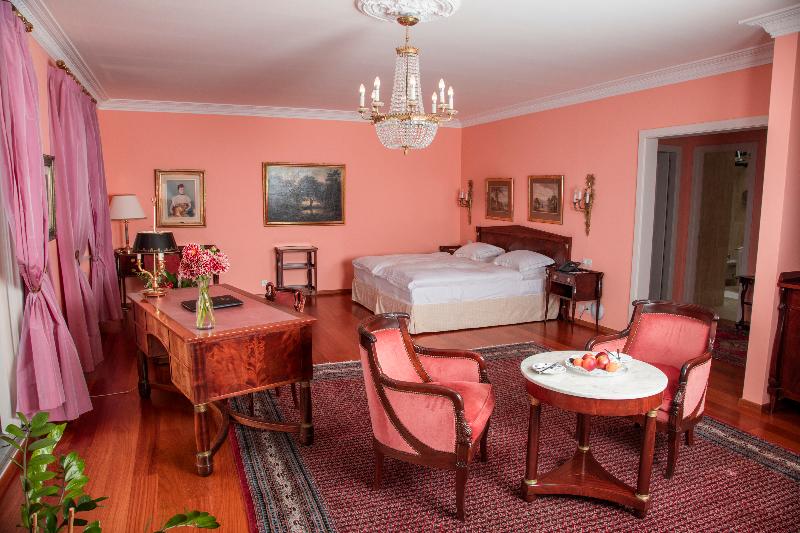 Victoria Glion - Genel
