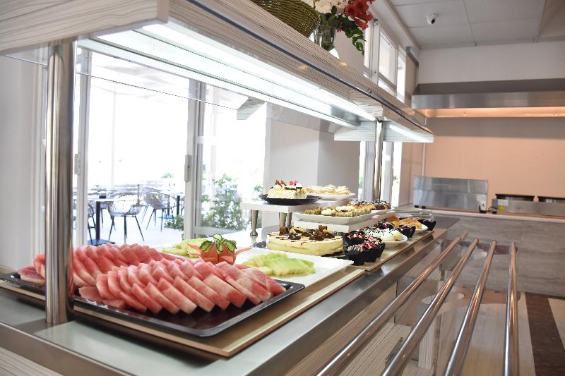 California Beach Hotel - Adults Only - Restoran