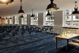 Renaissance Hamburg Hotel fotoÄŸrafÄ±