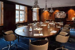 Renaissance Hamburg Hotel fotoÄŸrafÄ±