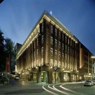 Renaissance Hamburg Hotel fotoÄŸrafÄ±