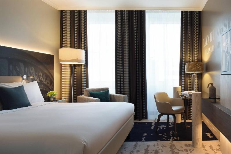 Renaissance Hamburg Hotel - Oda