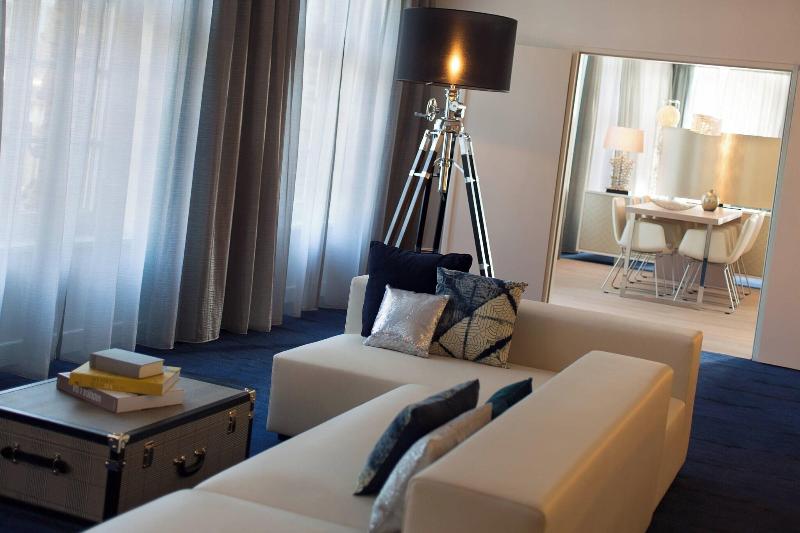 Renaissance Hamburg Hotel - Oda