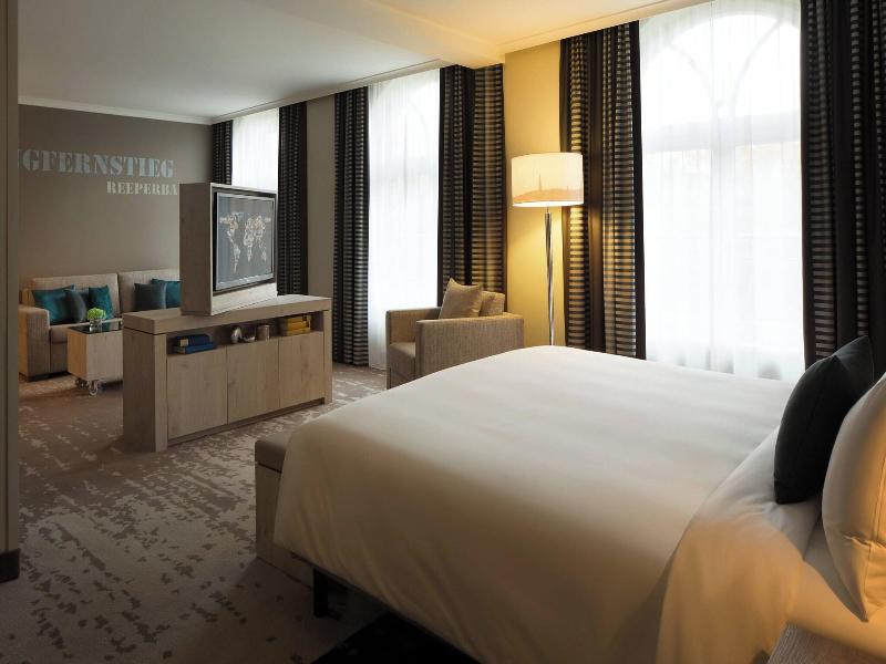 Renaissance Hamburg Hotel - Oda