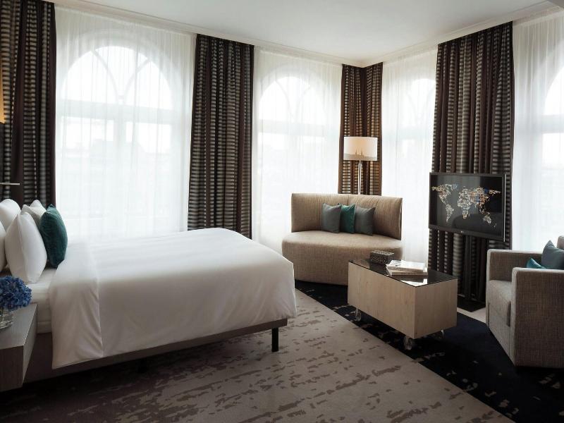 Renaissance Hamburg Hotel - Oda