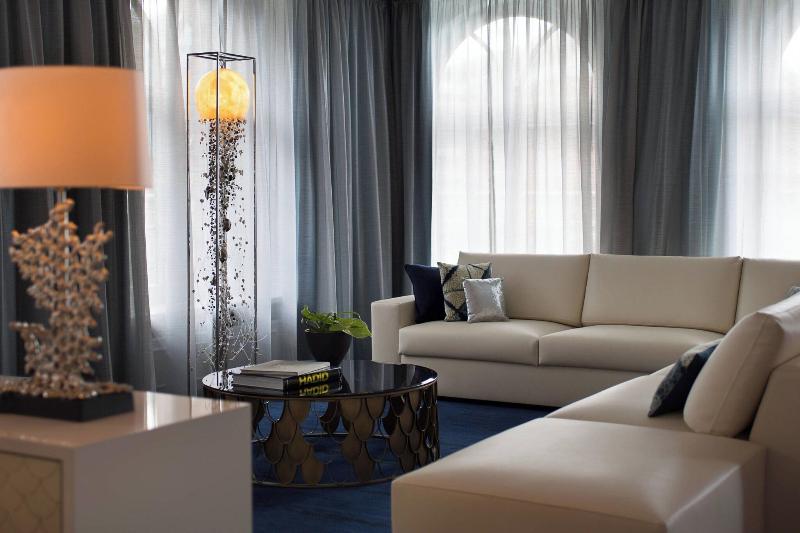 Renaissance Hamburg Hotel - Oda
