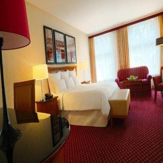 Renaissance Hamburg Hotel fotoÄŸrafÄ±