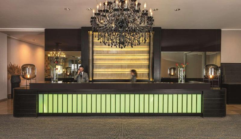 Hotel Maximilian's - Lobi