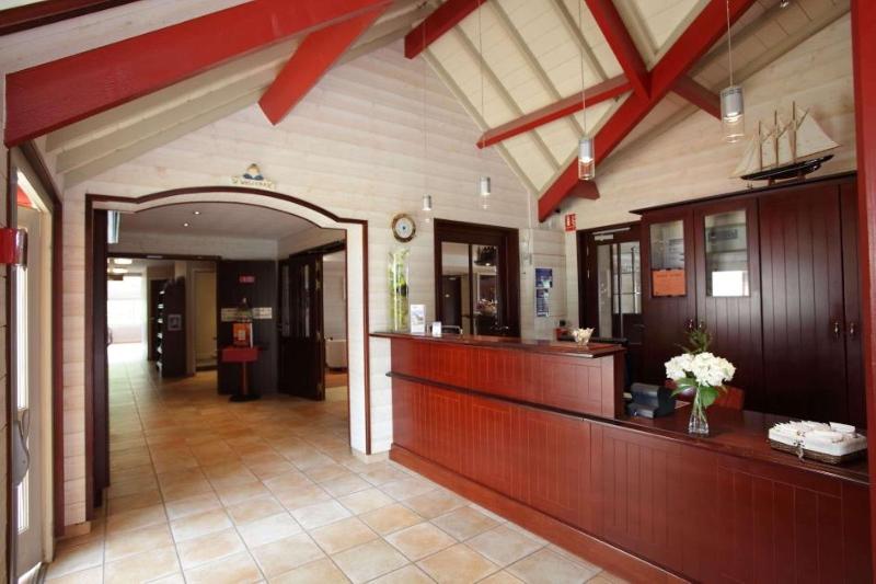 Kyriad Saint -Malo Ouest - Dinard - Lobi