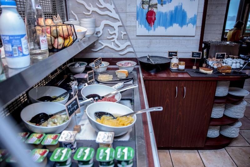 Kyriad Saint -Malo Ouest - Dinard - Restoran