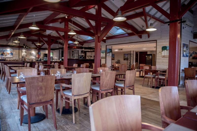 Kyriad Saint -Malo Ouest - Dinard - Restoran