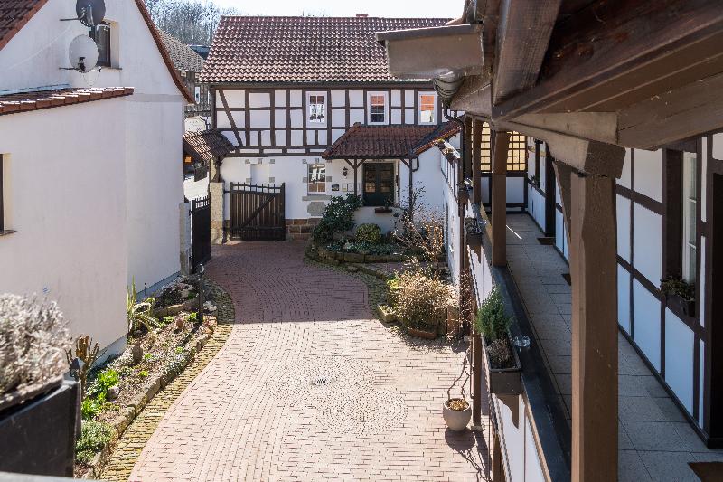Kains Hof - Genel