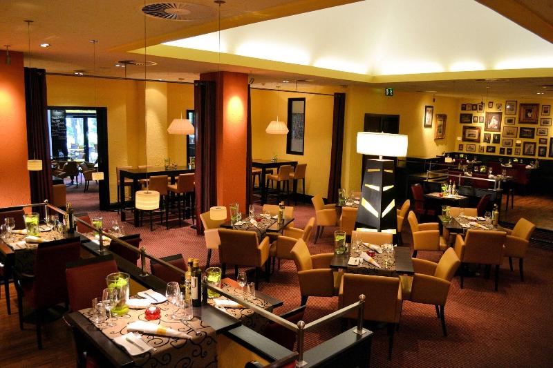 Courtyard Duesseldorf Seestern - Restoran