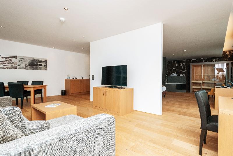 Tailormade Hotel Sihlpark - Oda