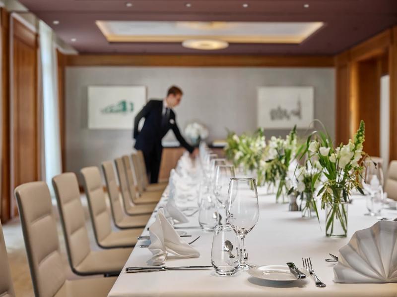 Mandarin Oriental Savoy, Zurich - Toplantı