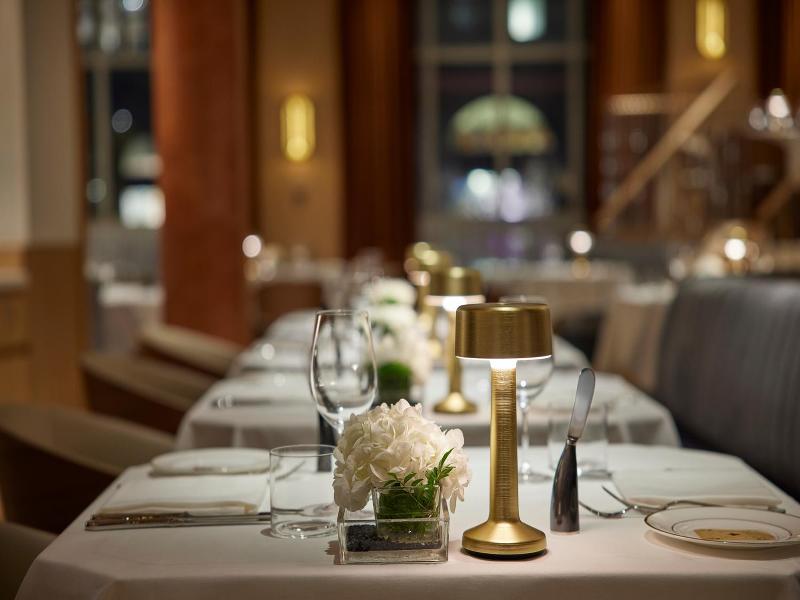 Mandarin Oriental Savoy, Zurich - Restoran