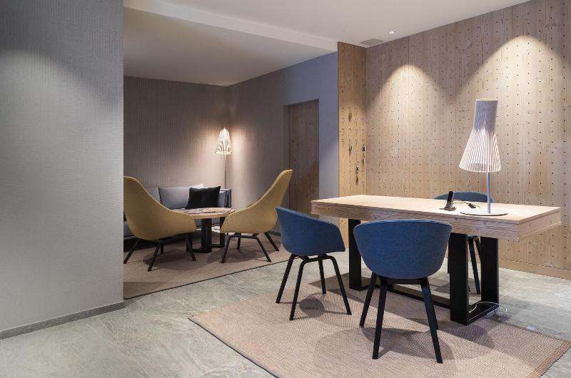 Hotel Continental - Lobi