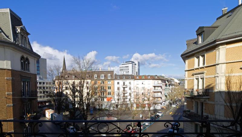 St. Georges - Genel
