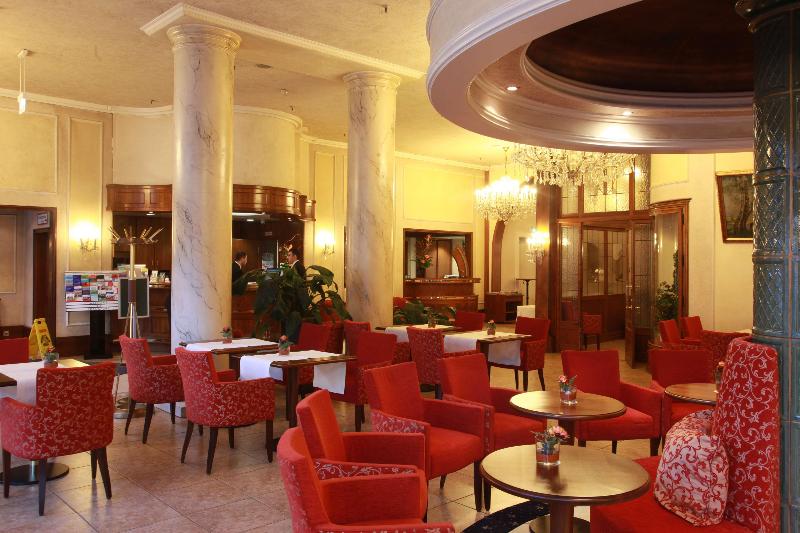 Hotel Monopol - Central Station - Bar