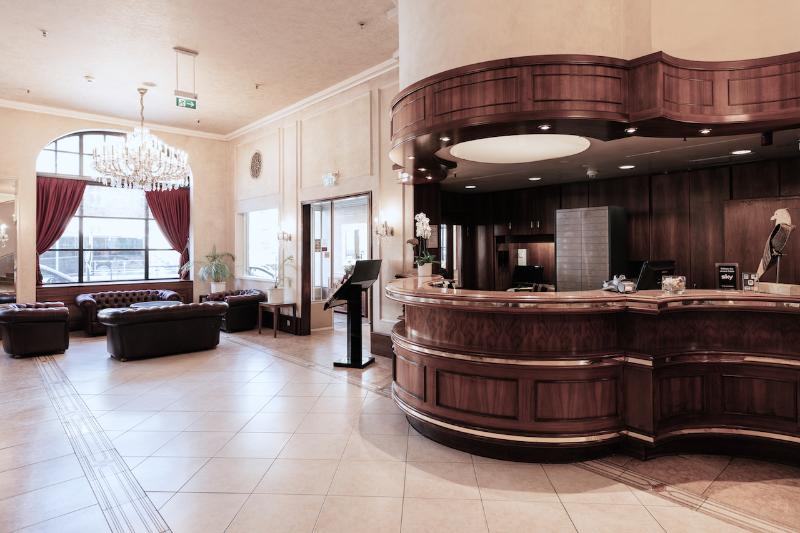 Hotel Monopol - Central Station - Lobi