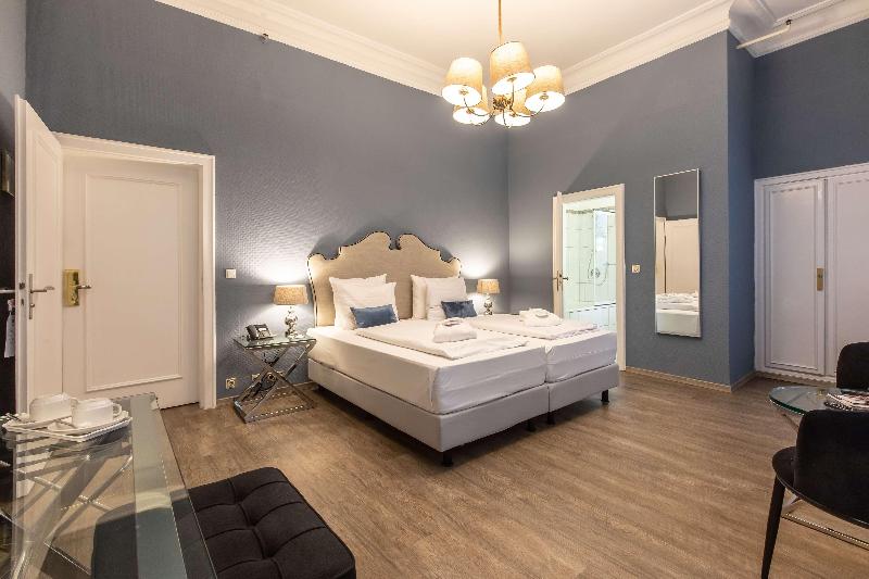 Hotel Monopol - Central Station - Oda